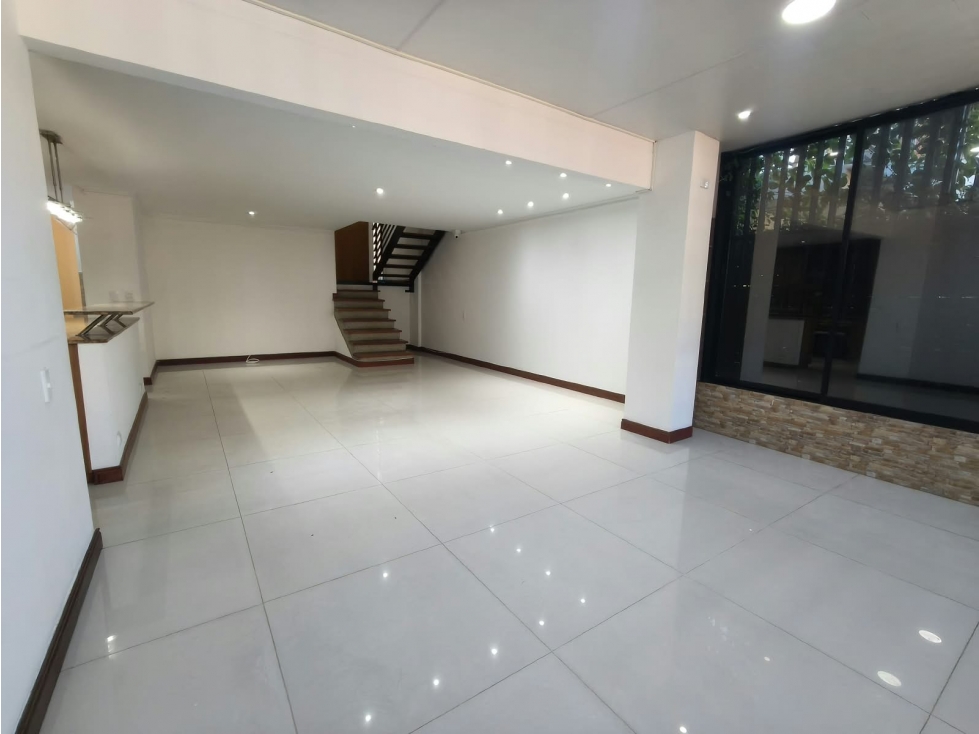 Casa en Arriendo, Medellín, El Poblado, Las Palmas, Marianito. — foto 3