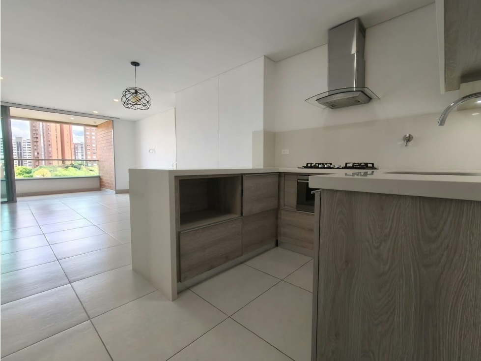 Apartamento Moderno en Arriendo, Envigado, Los Mesa.