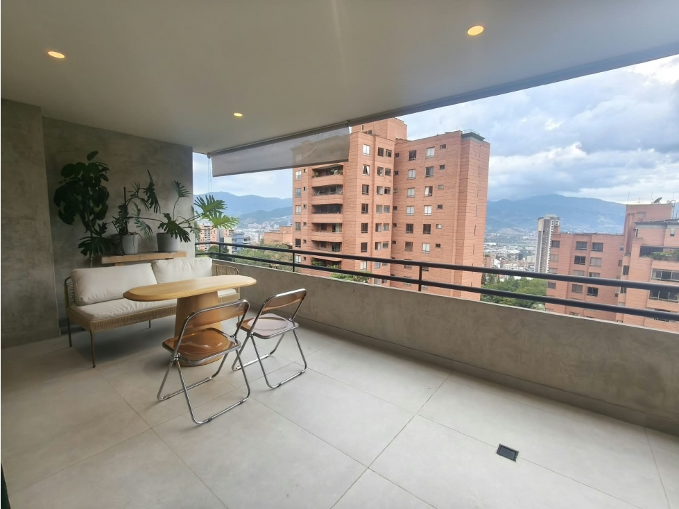 APARTAMENTO REMODELADO en Venta Medellín, El Poblado, El Tesoro 184 m² — foto 5