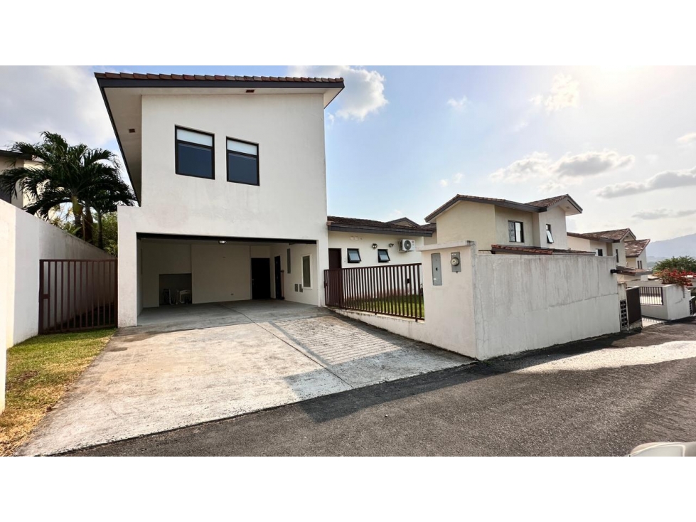 VENTA CASA P.H. NATIVA