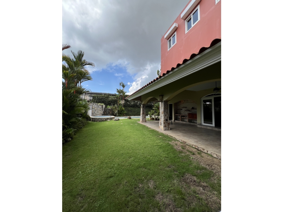 VENTA CASA 2 PISOS EN LOMA ALEGRE ALTOS DEL GOLF — foto 5