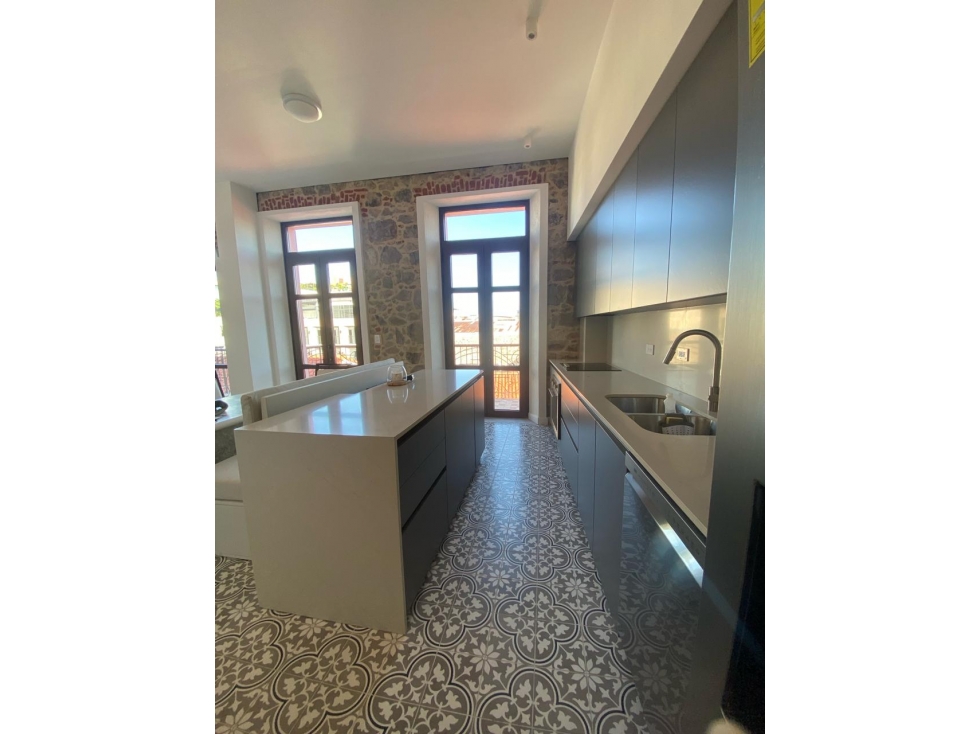 ALQUILER/ VENTA PLAZUELA ALFARO EN EDIFICIO CORDOVEZ — foto 2