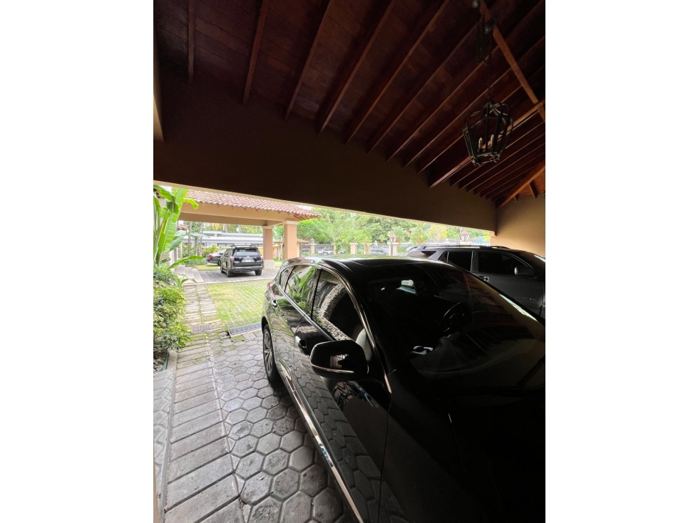 VENTA MANSIÓN EN ALTOS DEL GOLF — foto 4