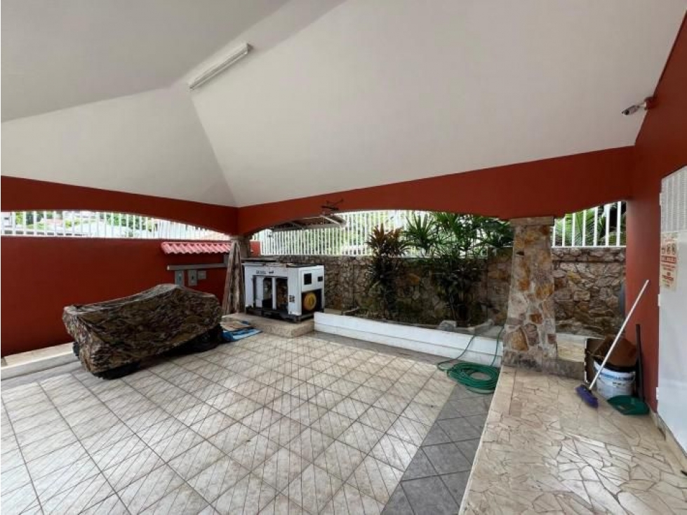 VENTA CASA 2 PISOS EN LOMA ALEGRE ALTOS DEL GOLF — foto 6