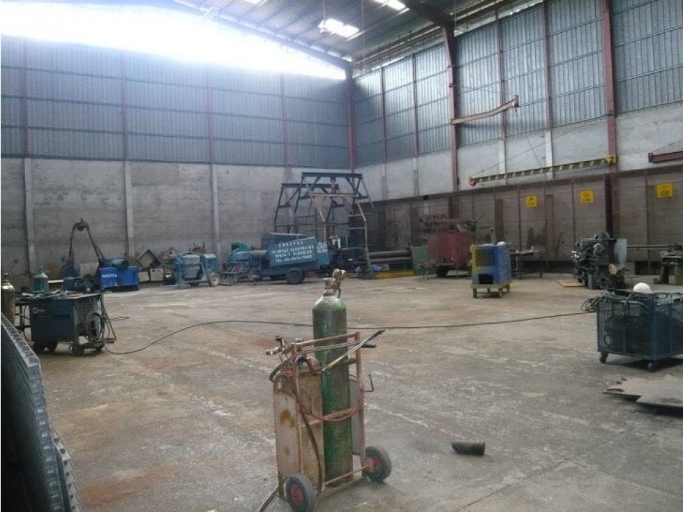 SE VENDE EDIFICIO COMERCIAL CON GALERA UBICADA EN CHILIBRE — foto 4