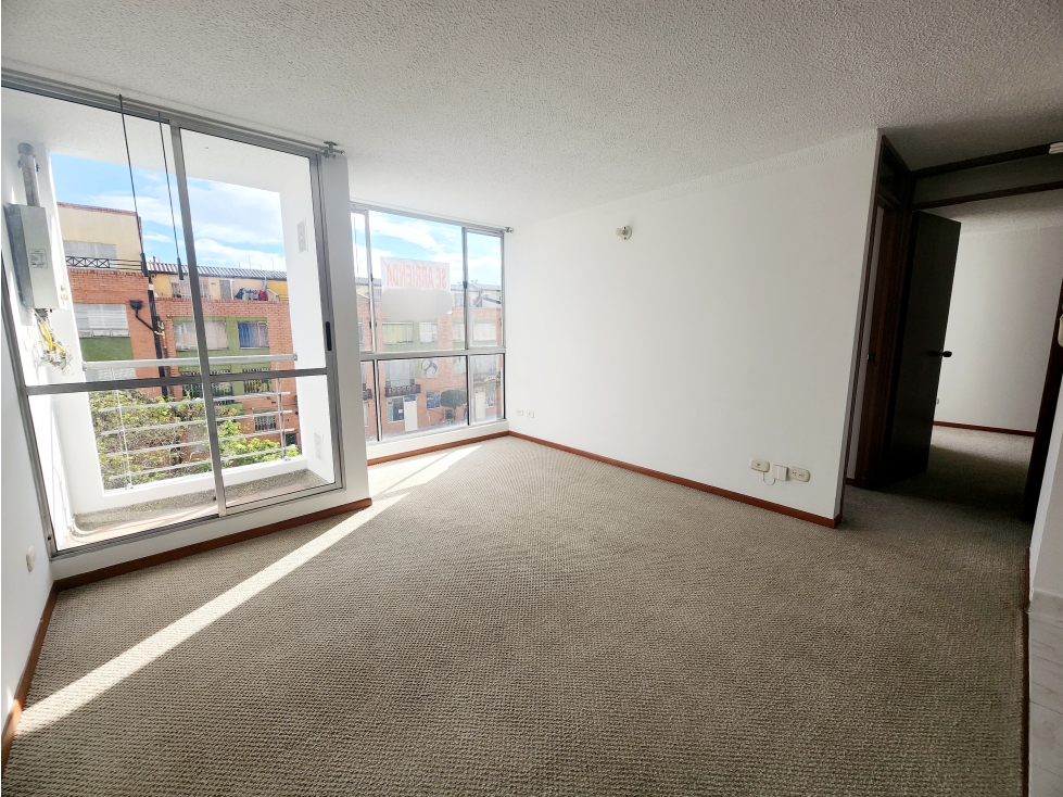 Apartamento con balcón y vista exterior en Suba Tibabuyes - 1