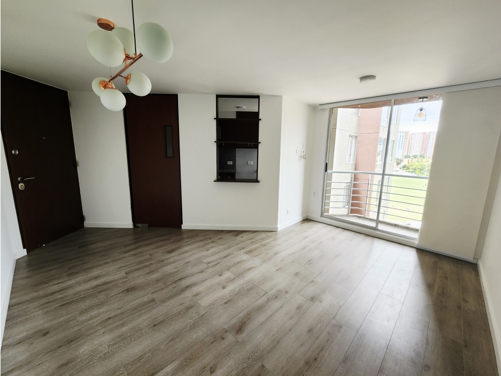 Despierta con vista panorámica en Pradera Norte | Remodelado