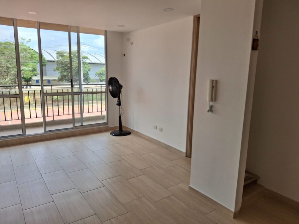 APARTAMENTO EN ARRIENDO NUEVO LISTO PARA ESTRENAR — foto 2