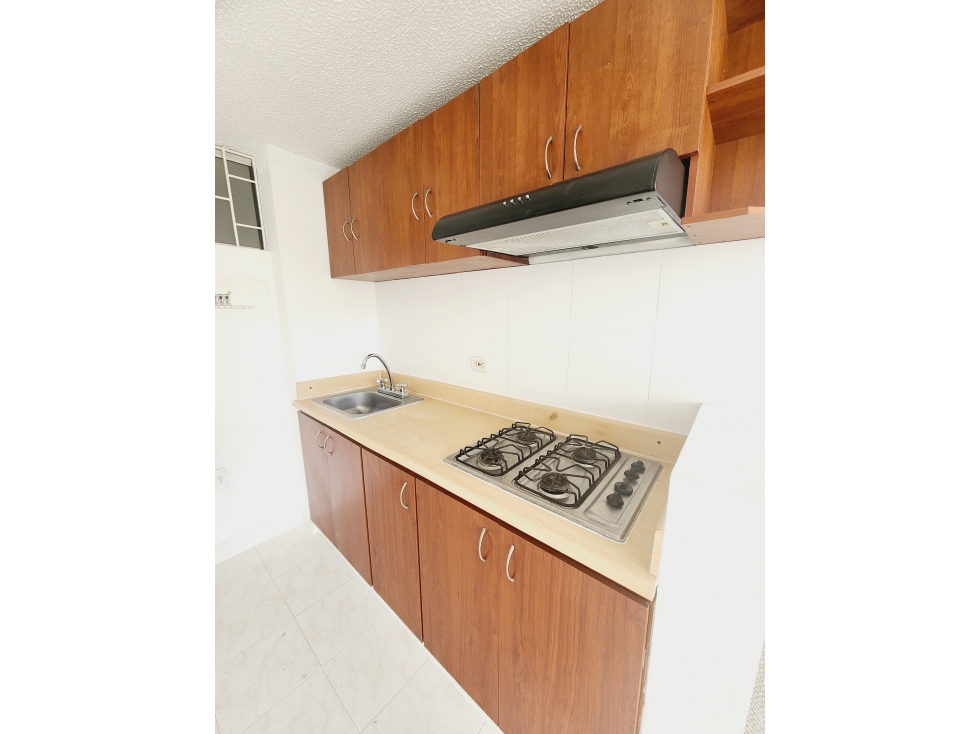 Apartamento con balcón y vista exterior en Suba Tibabuyes - 6