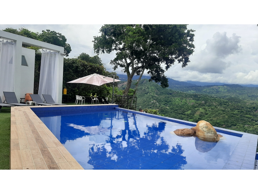 CASA CAMPESTRE EN CONJUNTO RESIDENCIAL ANAPOIMA. DE LUJO - 1