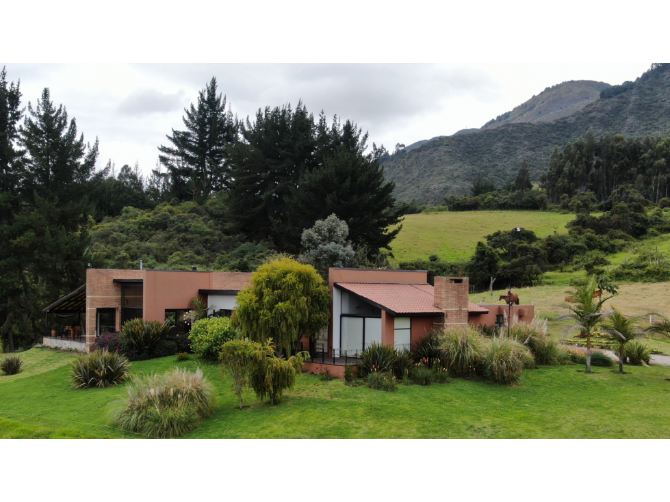 VENDO HERMOSA FINCA CON MODERNA CASA LAGO Y UNA SUPER UBICACION TENJO - 4