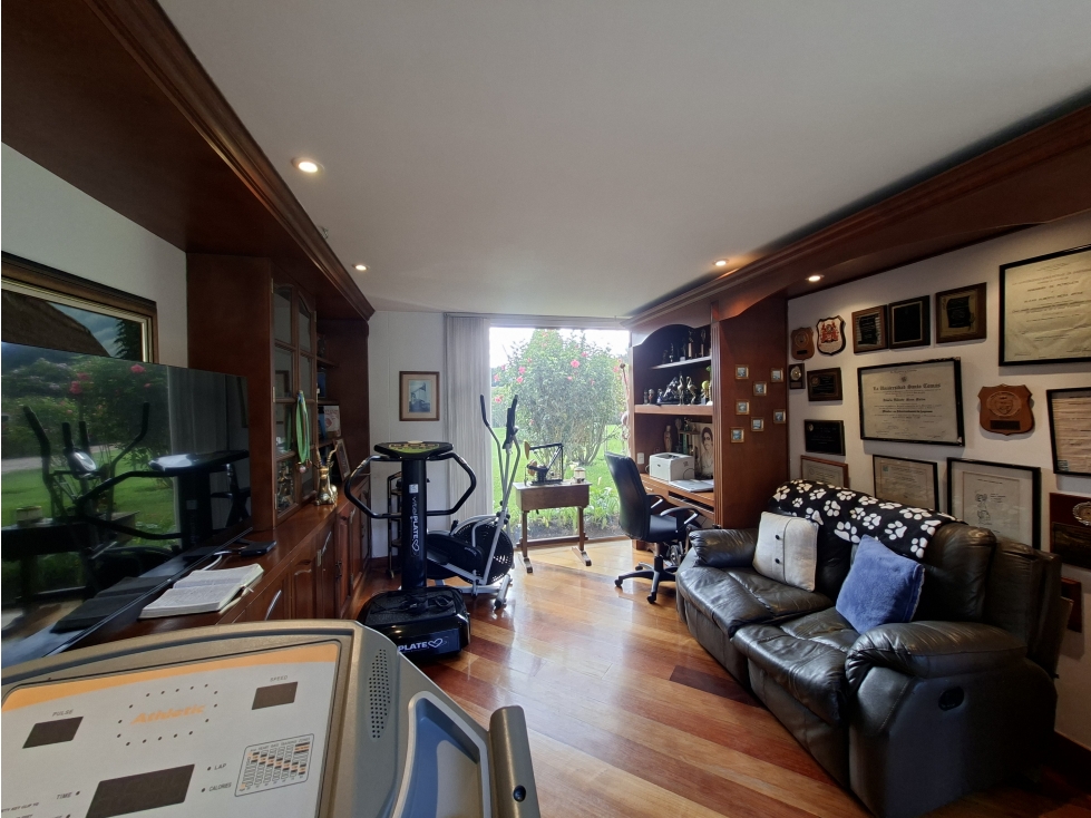 VENDO CASA EN SAN SIMON RODEADA DE VERDE Y MUCHA CALMA — foto 6