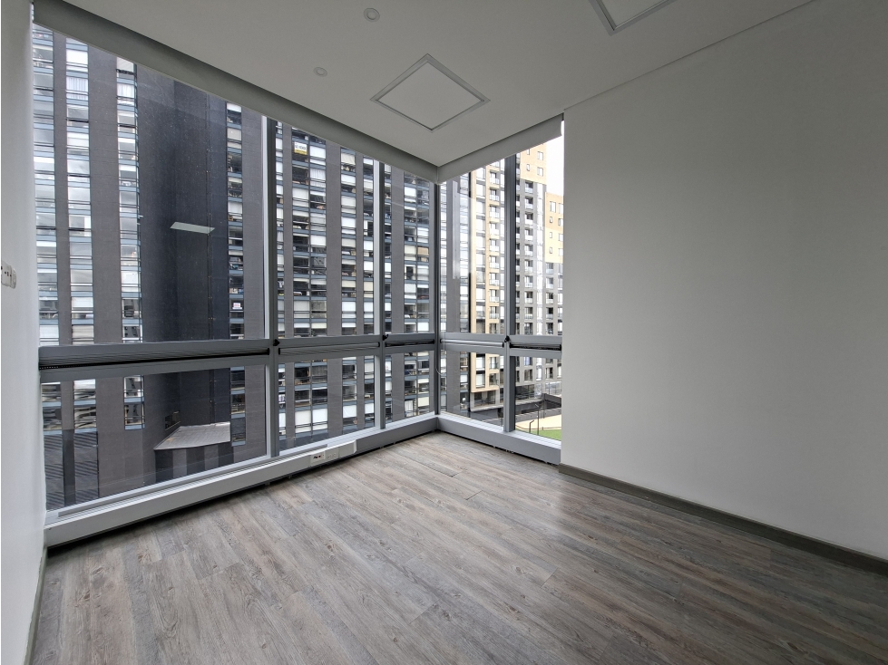 VENDO RENTO OFICINAS NORTH POINT