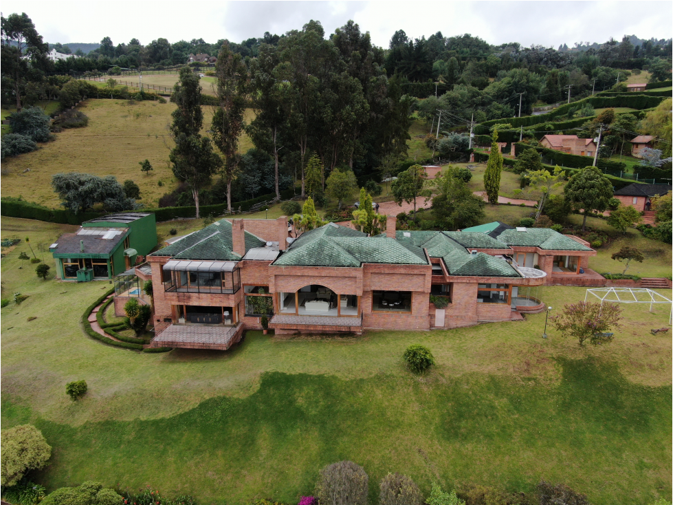 CASA EN VENTA ALTOS DE YERBABUENA AMPLIA ESPECTACULAR DISEÑO - 2