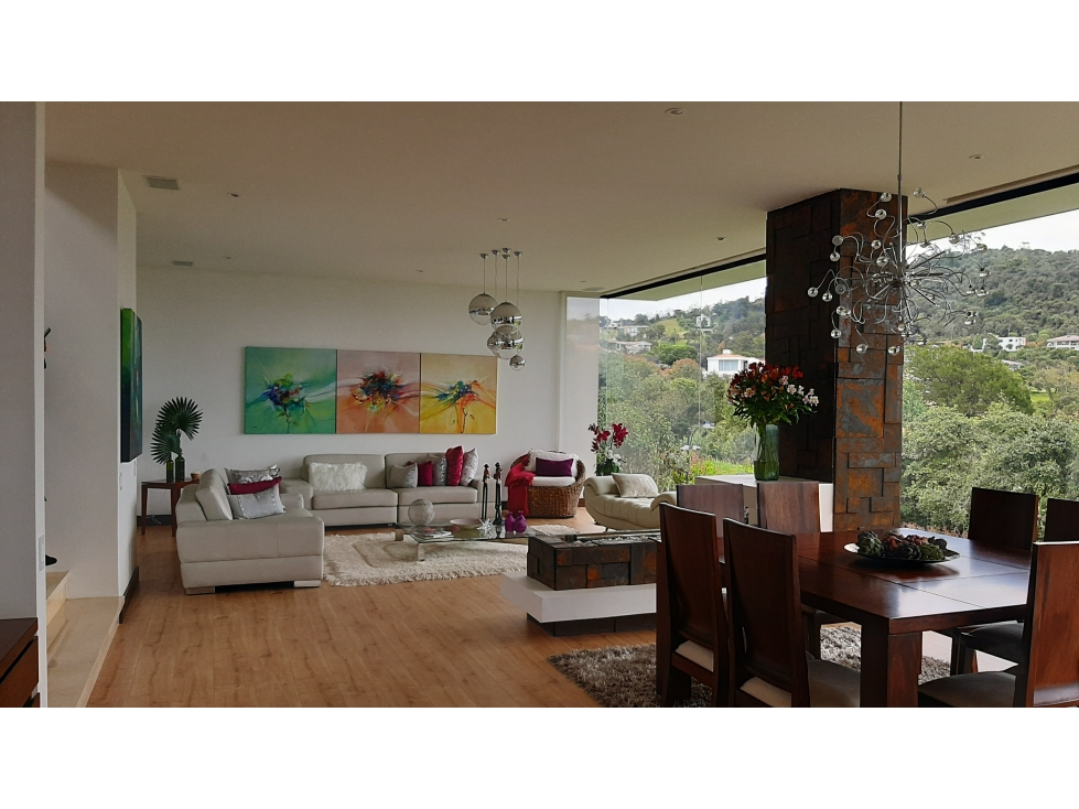 CASA EN VENTA YERBABONITA . ESPECTACULAR DISEÑO. MAGNIFICOS ACABADOS — foto 2