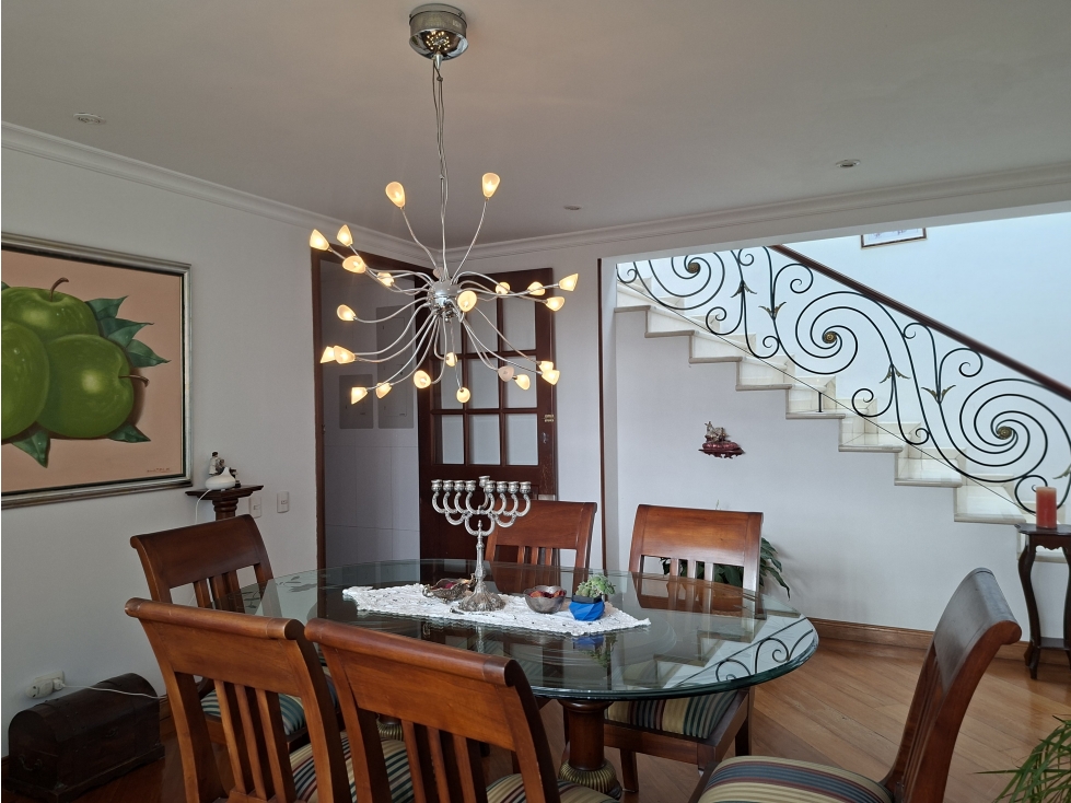 VENDO CASA EN SAN SIMON RODEADA DE VERDE Y MUCHA CALMA — foto 3