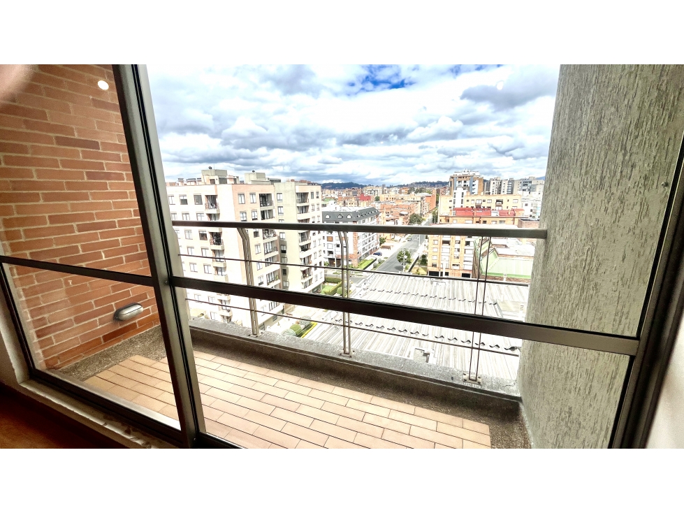 CEDRITOS EXTERIOR 110 m2 3 HAB 3 BAÑ 2 GJES EXTERIOR BALCON