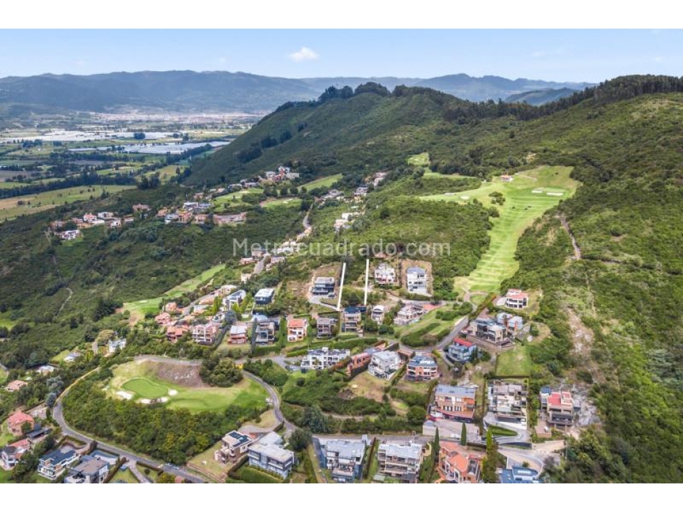 LOTE EN CONJUNTO APOSENTOS 1013 m2 VISTA PANORAMICA