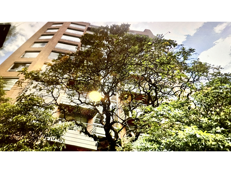 ROSALES BAJO, 234 m2, 3 garajes, BALCONES
