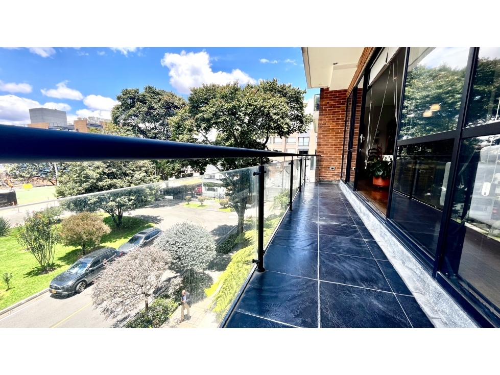 COUNTRY, 264M2 3 ALCOBAS CON BAÑO PRIVADO - 4 GARAJES - BALCONES