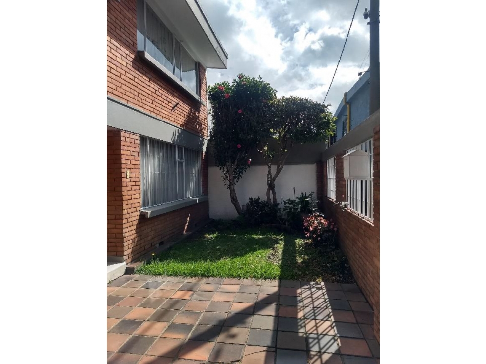 Oficina o local comercial EL POLO Casa dos niveles 234m2 — foto 5