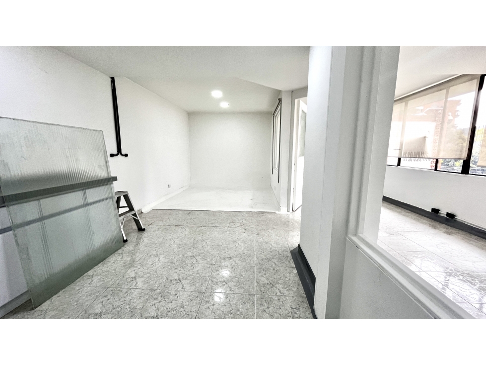 114 m2 OFICINA SANTA BARBARA OCCIDENTAL CHUL baño privado — foto 2