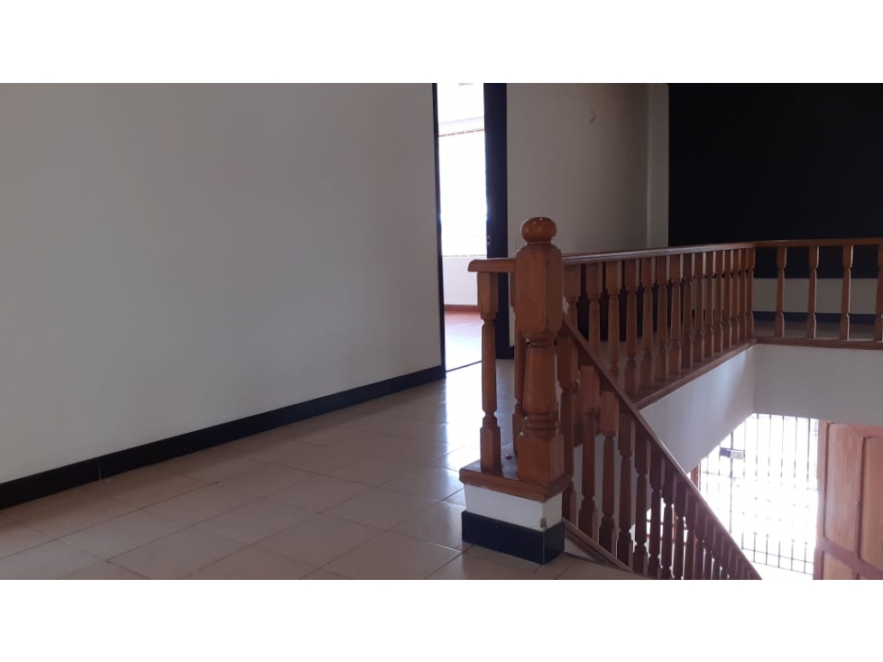 CASA LOTE OFICINAS SANTA BARBARA ORIENTAL POLA 383 m2 — foto 3