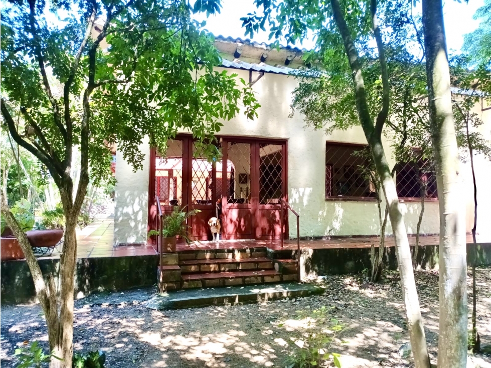 CASA CAMPESTRE 253M2 Zona verde 1505m2 a mintos de Ibagué - 2