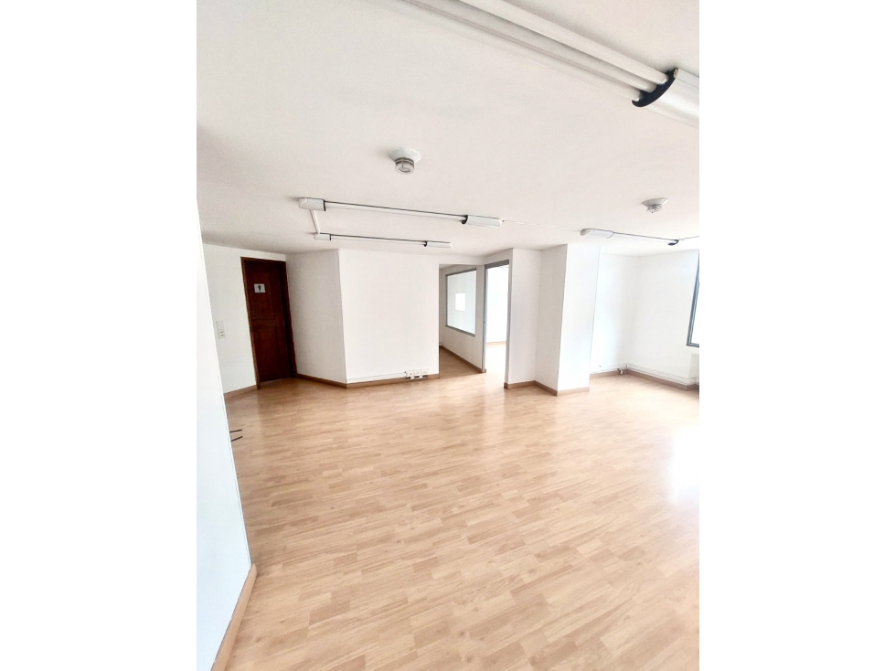 CHICO UBICADISIMA 60 m2 1garaje 2 baños — foto 3