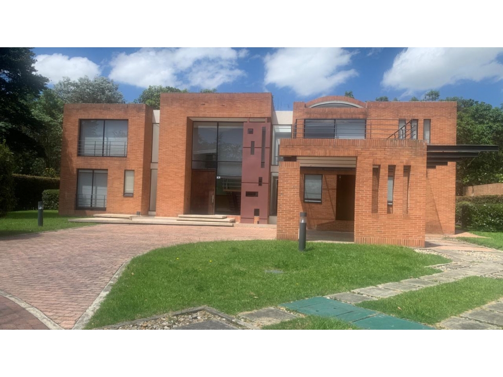 SAN SIMON 513 M2 + 1398 m2 terreno GUAYMARAL 4H
