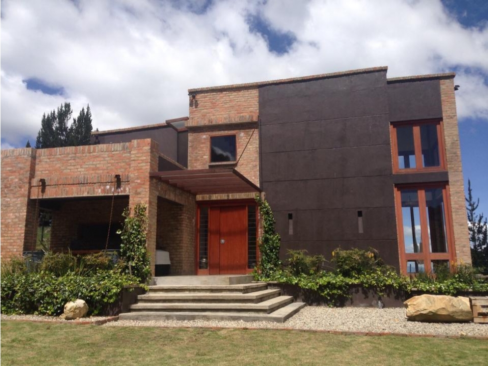 VENDO CASA CALERA EXCELENTE VISTA TERRAZAS