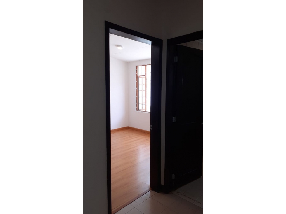 CASA LOTE OFICINAS SANTA BARBARA ORIENTAL POLA 383 m2 — foto 4