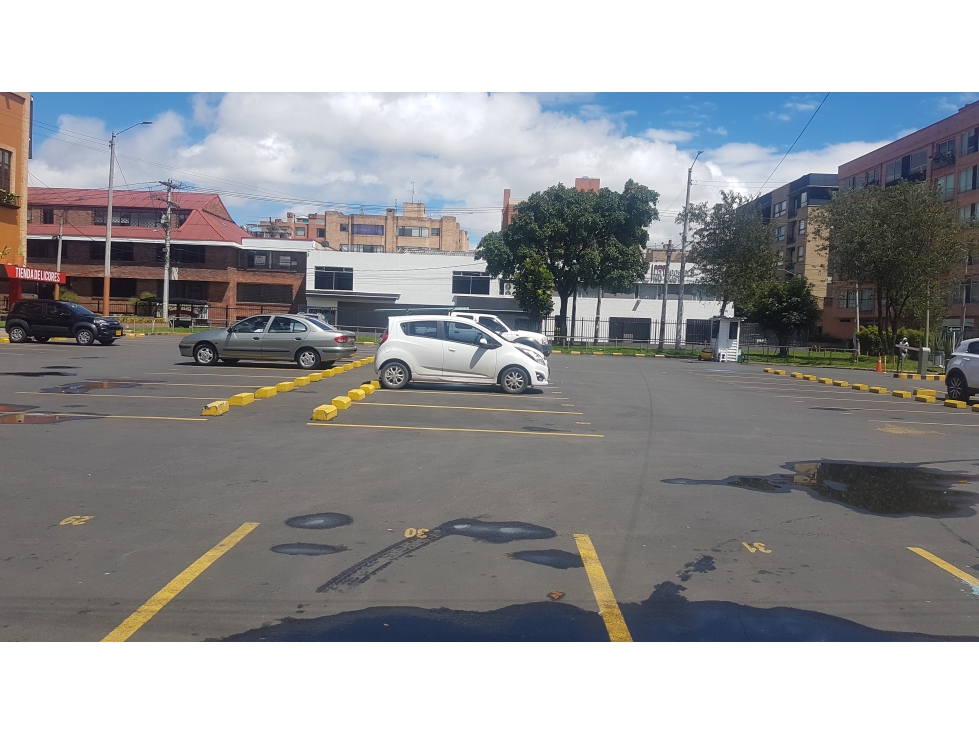 SANTA BARBARA occ. 777m2 ESQUINERO COMERCIAL CERCA TRANSMILENIO — foto 4