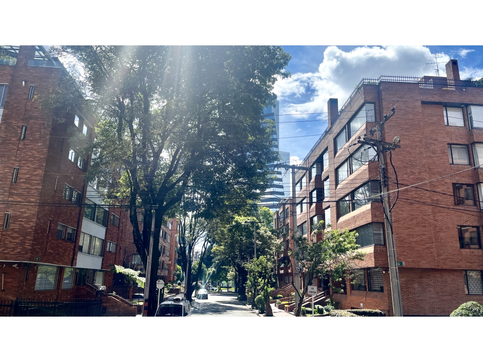 Chico, 225m2, REMODELADO, 3 garajes, exterior