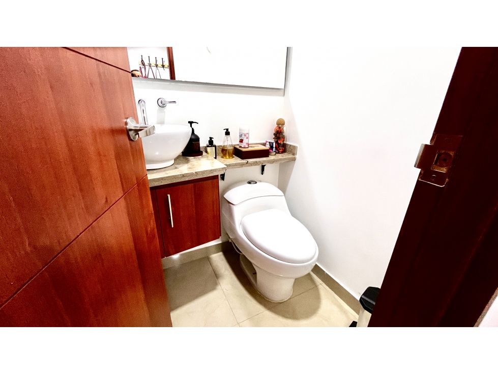 ALTOS DE BELLA SUIZA 122 M2 3H 3B 2 GJE REMODELADO — foto 3