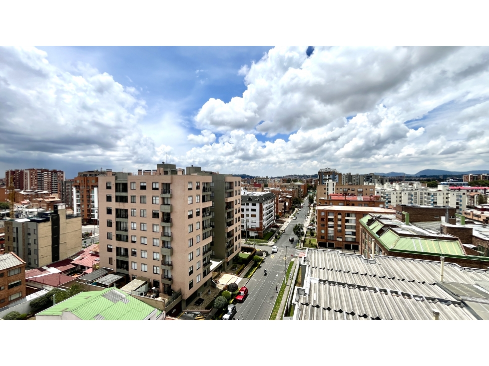 CEDRITOS EXTERIOR 105 m2 3 HAB 3 BAÑ 2 GJES EXTERIOR BALCON