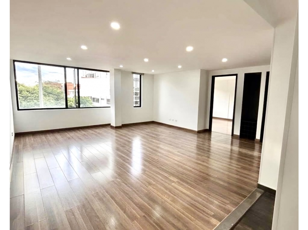SANTA BARBARA CENTRAL 77m2 REMODELADO 2H, 2B, 1GJE