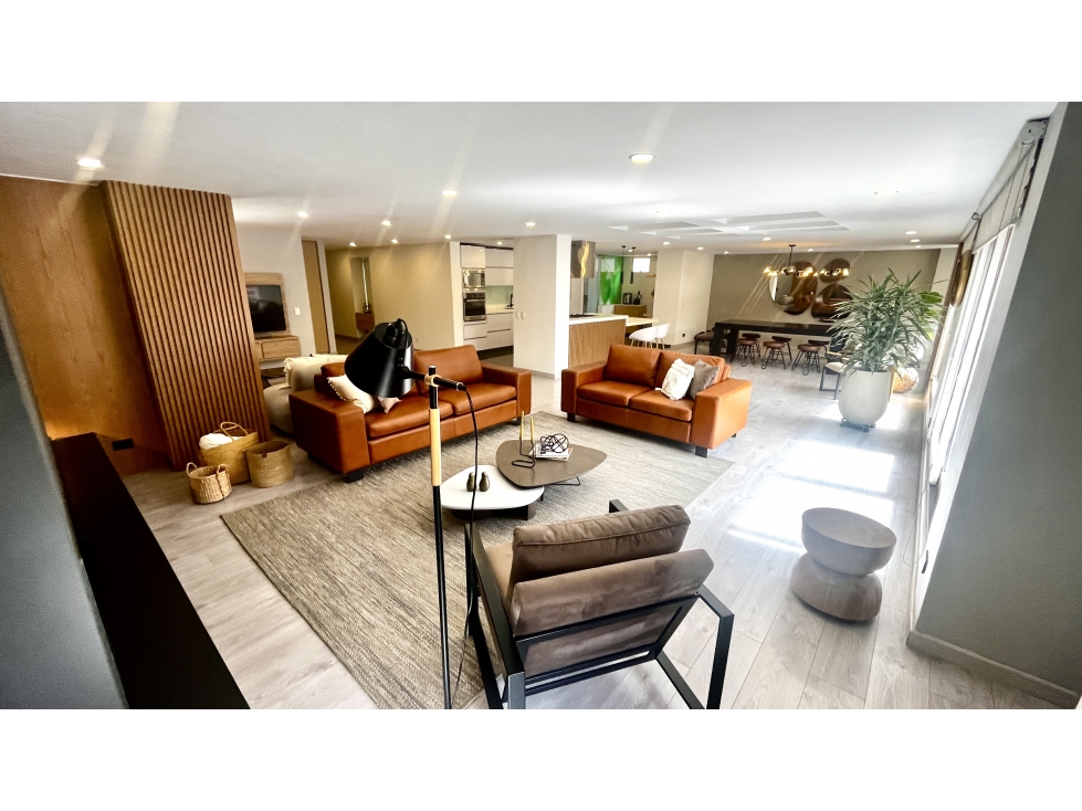 Chico, 225m2, REMODELADO, 3 garajes, exterior — foto 2