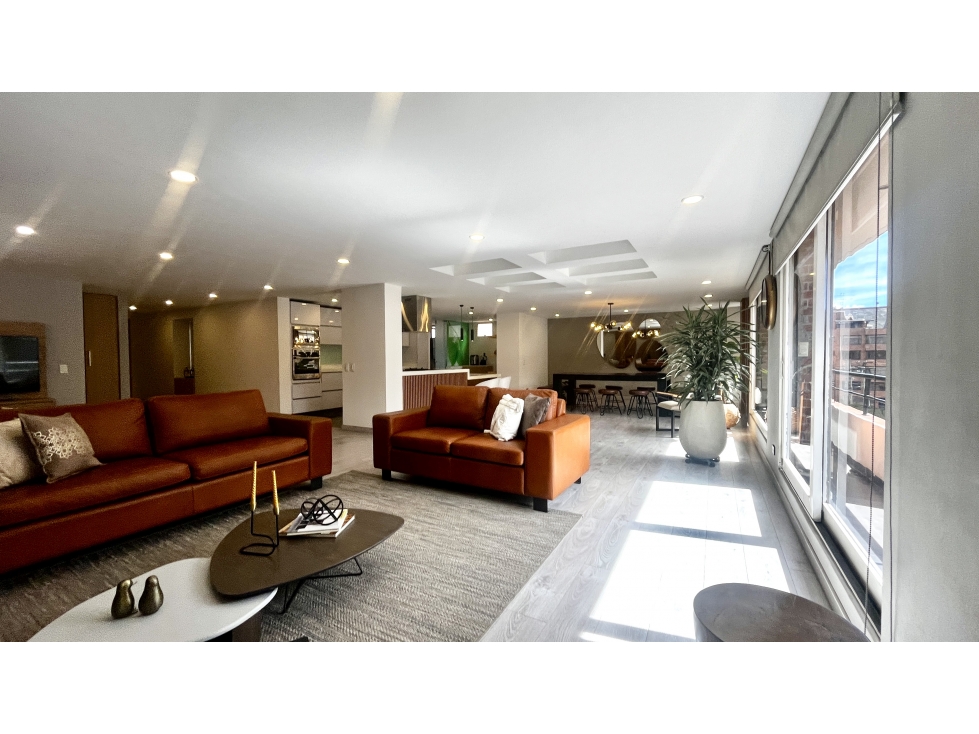 Chico, 225m2, REMODELADO, 3 garajes, exterior — foto 5