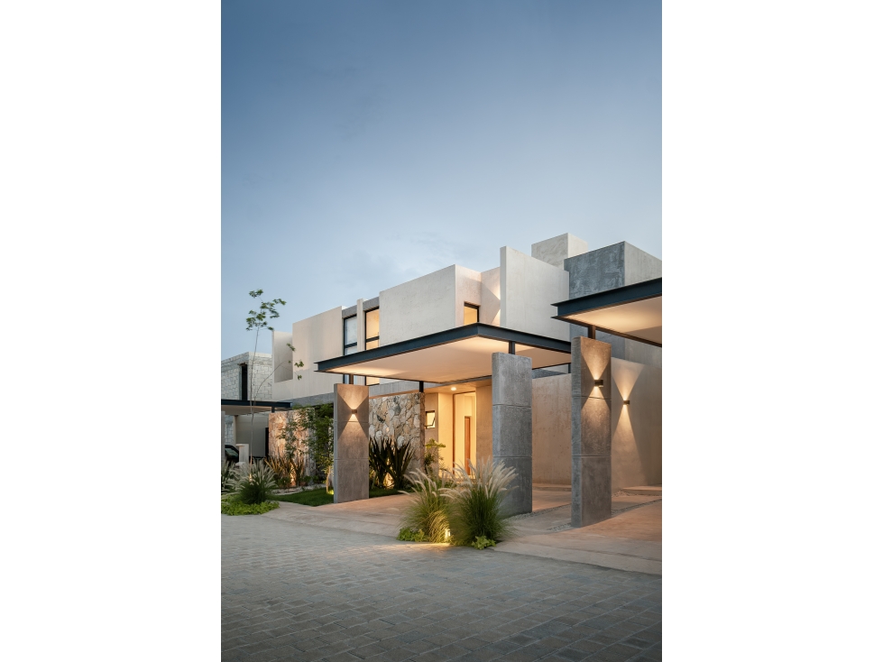 CASAS EN VENTA CON ALBERCA EN CONKAL, PRIVADA DE LUJO - 2