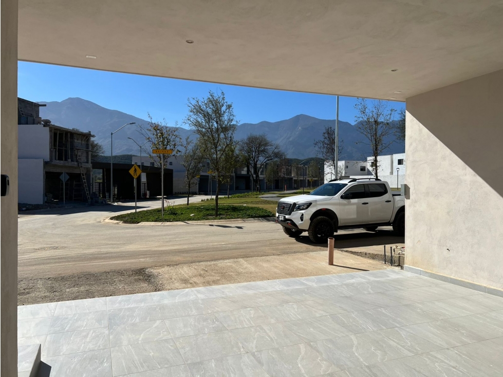 VENTA DE CASAS EQUIPADAS EN CARRETERA NACIONAL, EXCELENTE UBICACION — foto 3