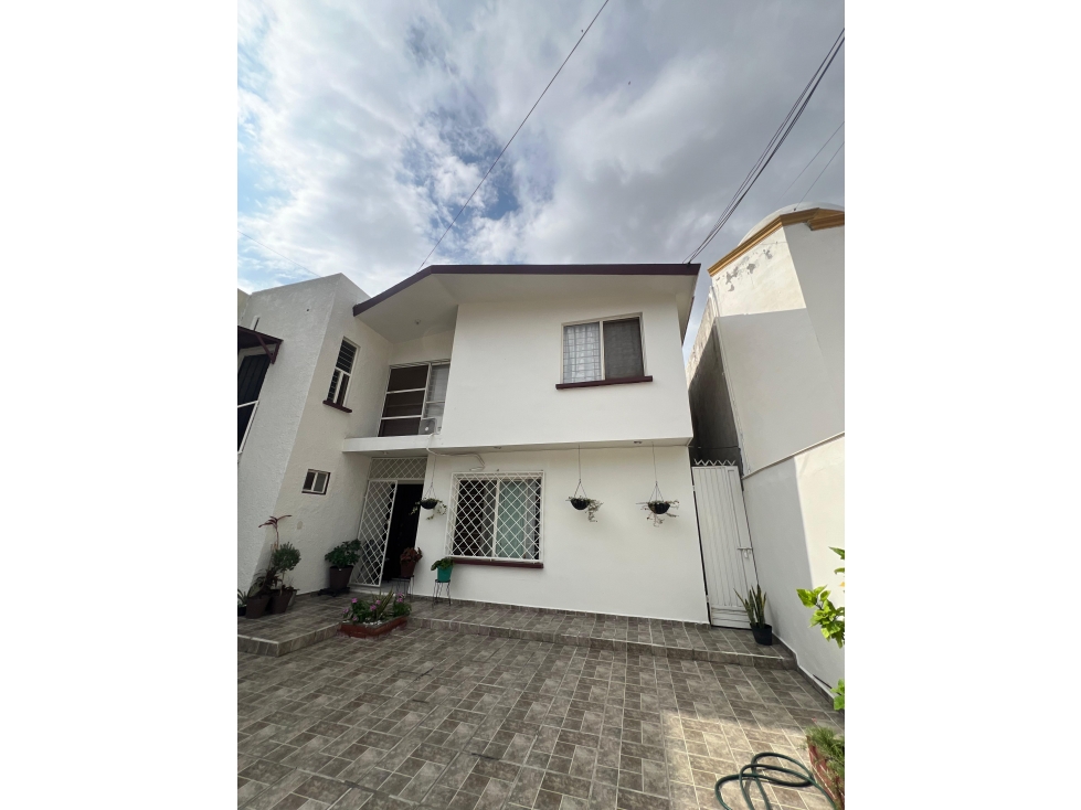 VENTA DE CASA EN JARDINES DE LA ROMA, MTY A POCOS MINUTOS DEL TEC — foto 3