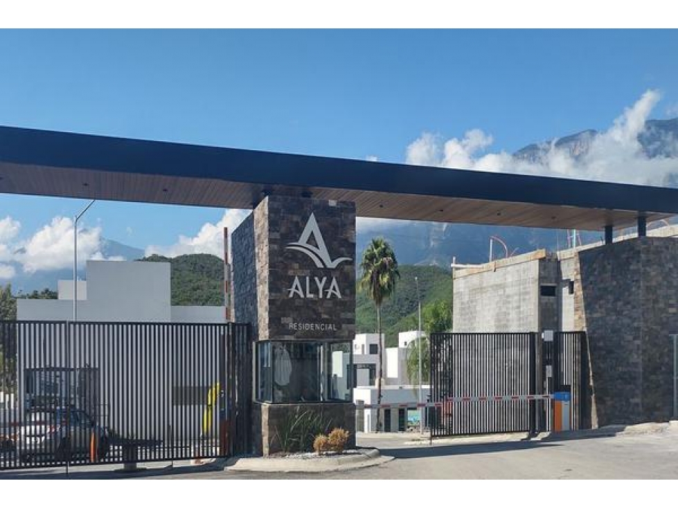VENTA DE TERRENO PLANO EN CARRETERA NACIONAL, EXCELENTE UBICACION - 6
