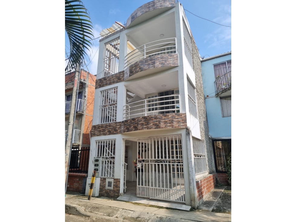 VENDO CASA CIUDAD DEL CAMPO
