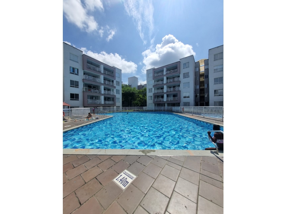 ALQUILO APARTAMENTO 5TO Y ULTIMO PISO CON ASCENSOR CIUDAD PACIFICA