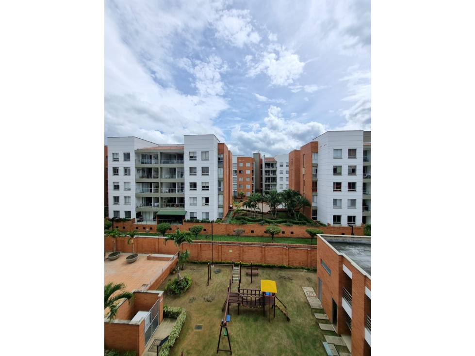 ALQUILO HERMOSO APARTAMENTO EN PANCE SUR DE CALI 5TO PISO