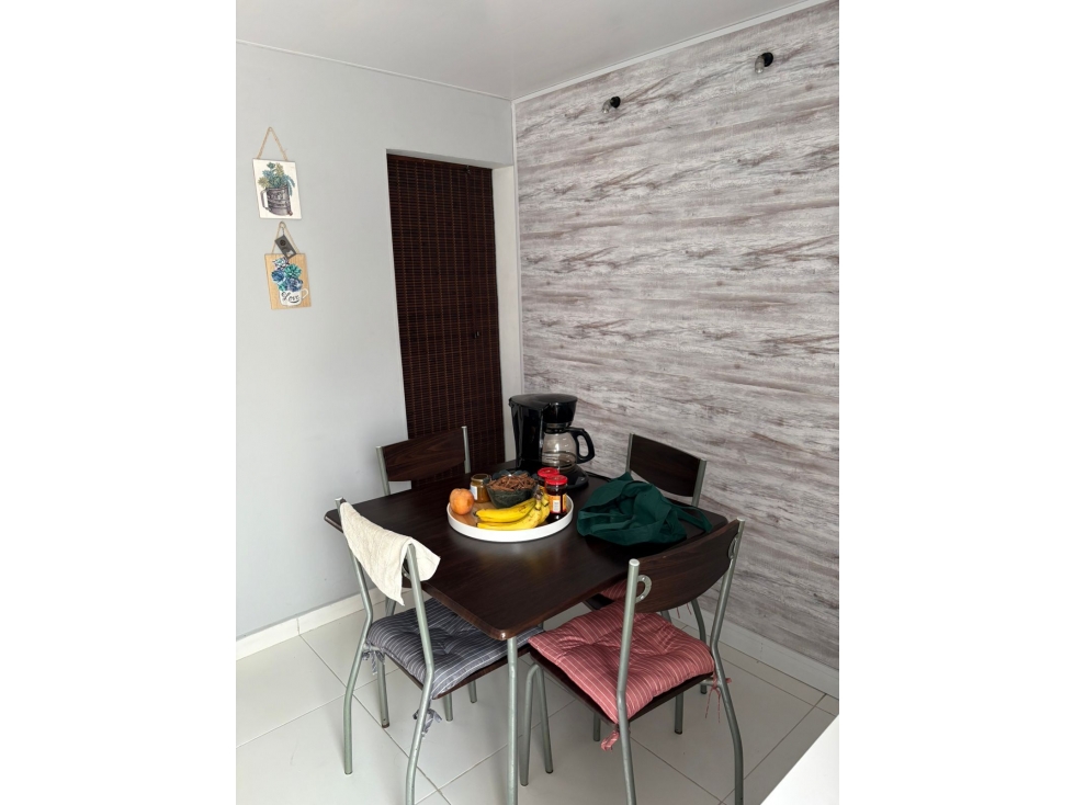 Venta Casa Independiente 2 Niveles en el sur Barrio Camino Real — foto 4