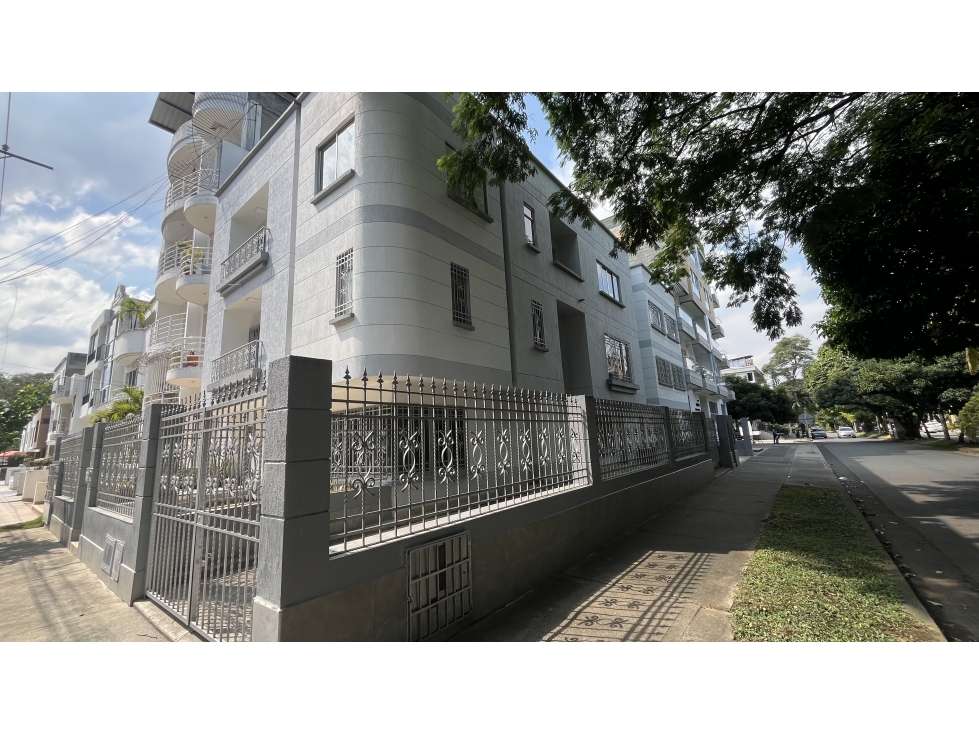 Edificio esquinero en venta El Ingenio III Cali 662 m² ideal inversión — foto 2