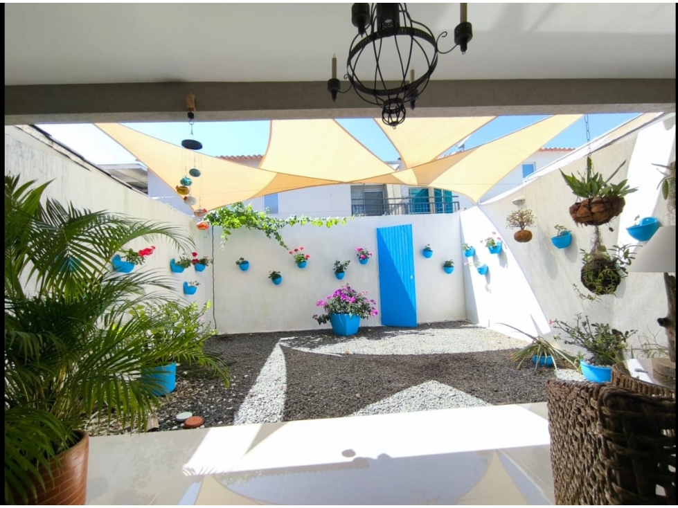 VENDO CASA DE 2 PLANTAS EN CIUDAD COUNTRY — foto 2
