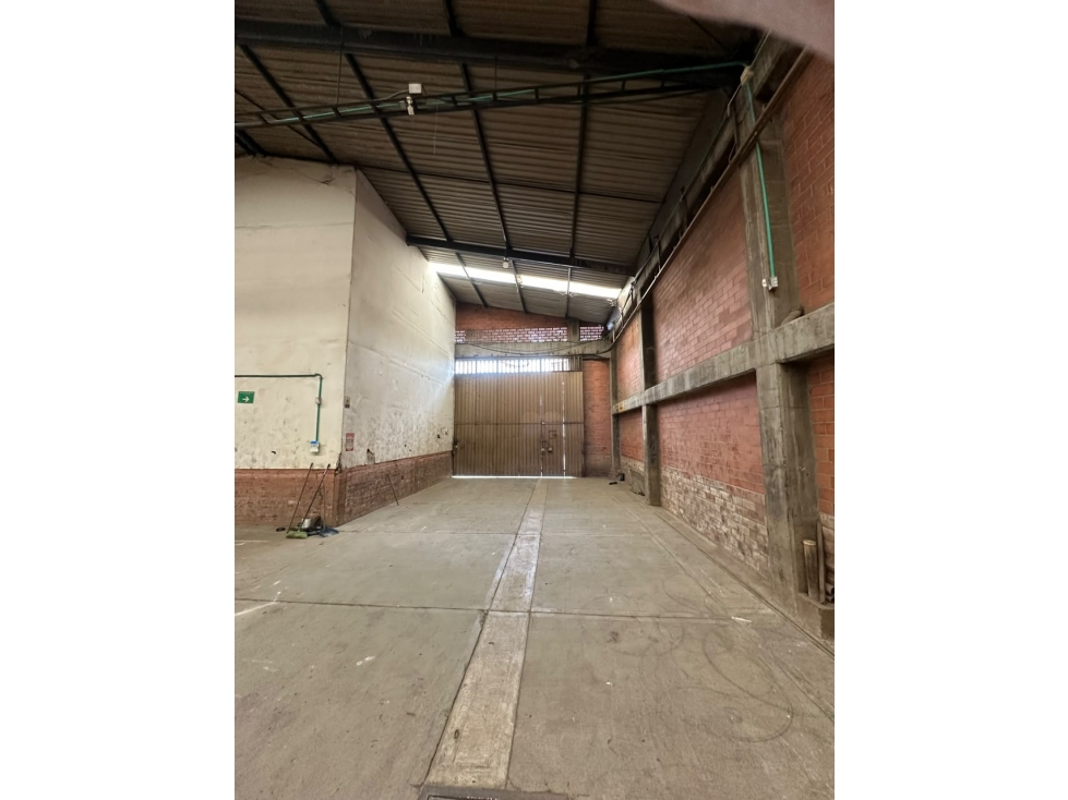 Bodega en arriendo Yumbo 1.200 m² Energía trifásica , Tráfico pesado — foto 3